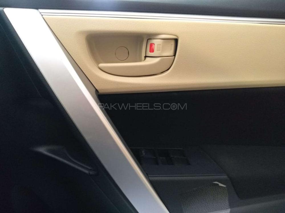 Toyota Corolla 2019 for Sale in Karachi Toyota Corolla 2019 for Sale in Karachi Image-9
