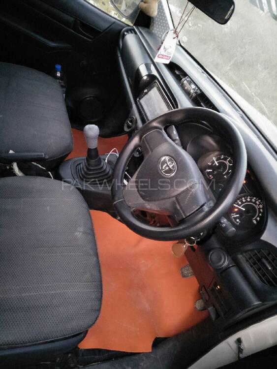 Toyota Hilux 2018 for Sale in Islamabad Toyota Hilux 2018 for Sale in Islamabad Image-10