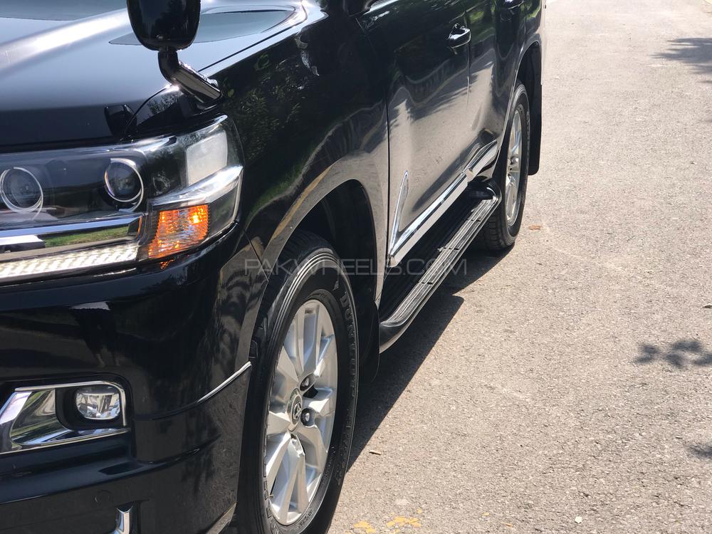 Toyota Land Cruiser 2016 for Sale in Islamabad Toyota Land Cruiser 2016 for Sale in Islamabad Image-5