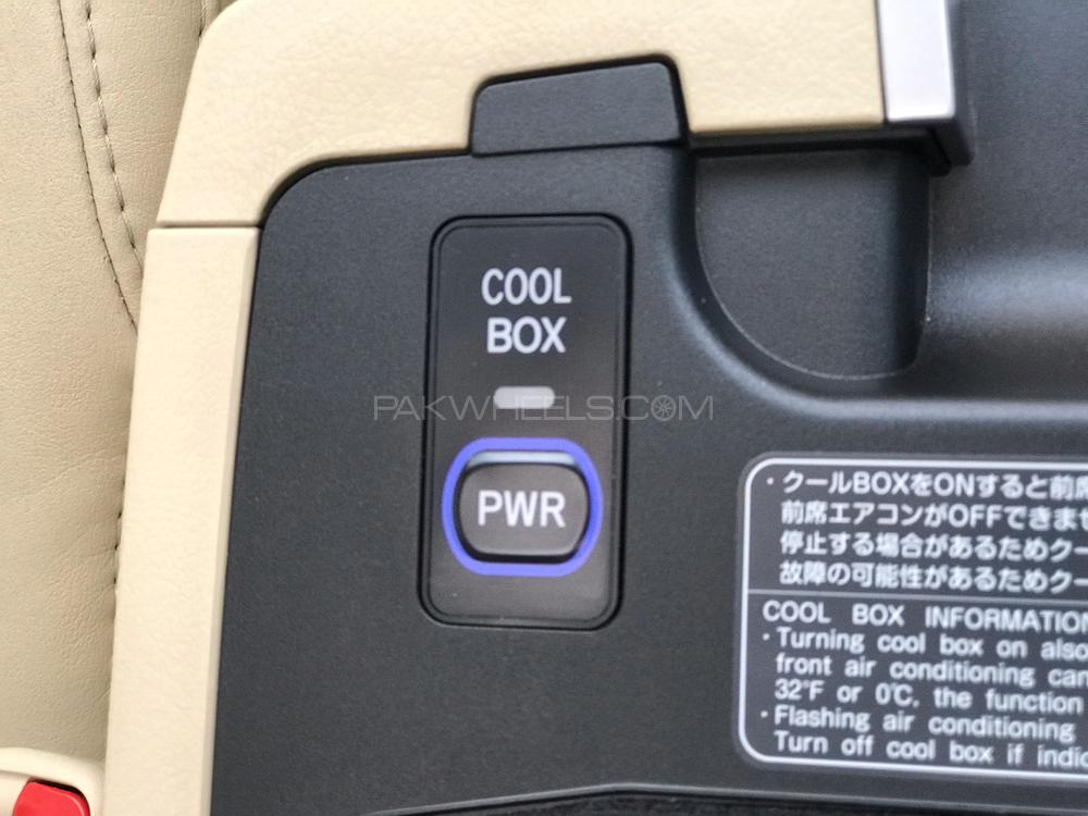 Toyota Land Cruiser 2016 for Sale in Islamabad Toyota Land Cruiser 2016 for Sale in Islamabad Image-8