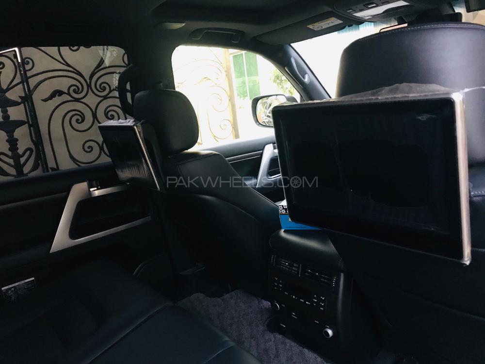 Toyota Land Cruiser 2017 for Sale in Islamabad Toyota Land Cruiser 2017 for Sale in Islamabad Image-19