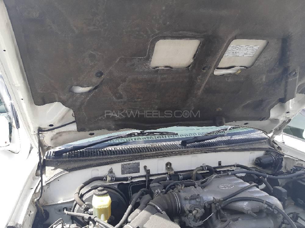 Toyota Surf 2001 for Sale in Quetta Toyota Surf 2001 for Sale in Quetta Image-8