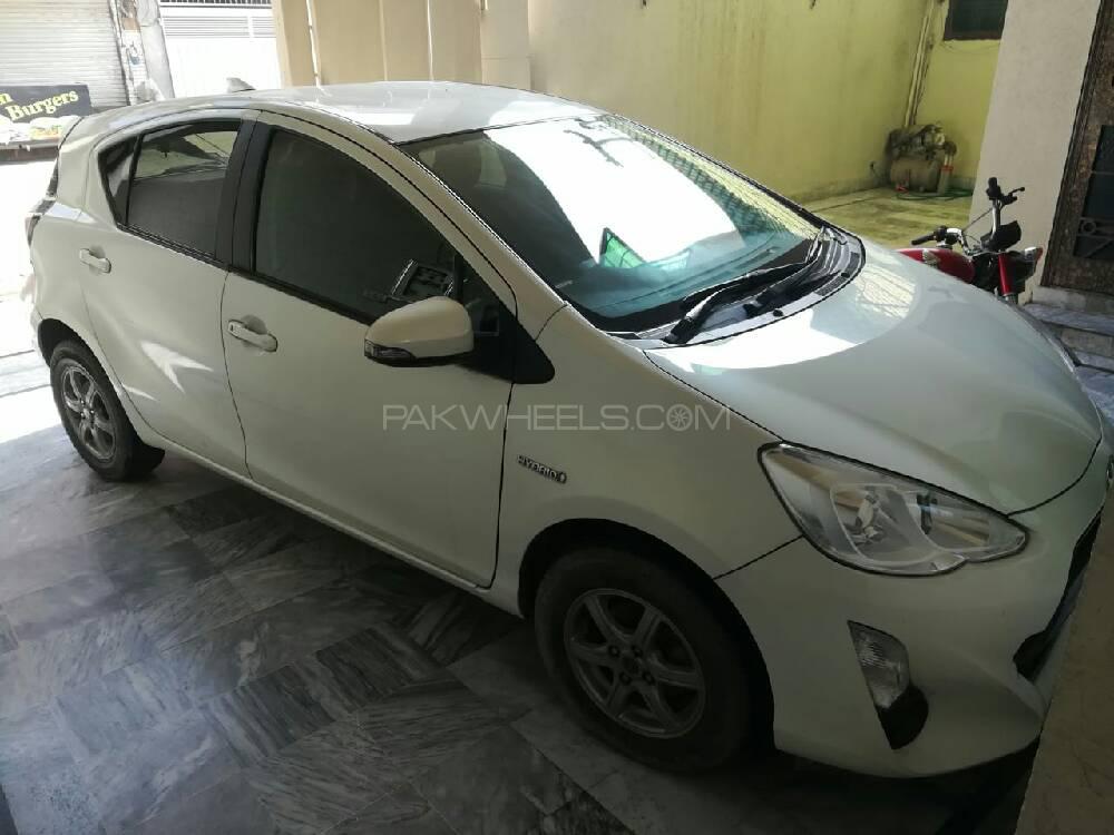 Toyota Aqua 2015 for Sale in Lahore Toyota Aqua 2015 for Sale in Lahore Image-4