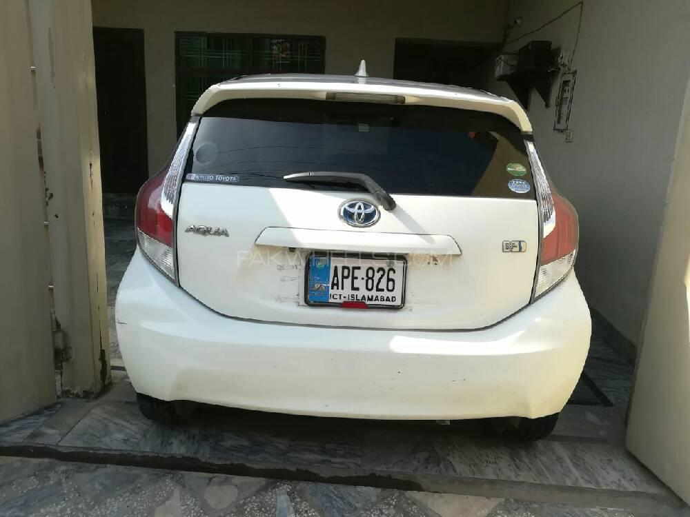Toyota Aqua 2015 for Sale in Lahore Toyota Aqua 2015 for Sale in Lahore Image-9