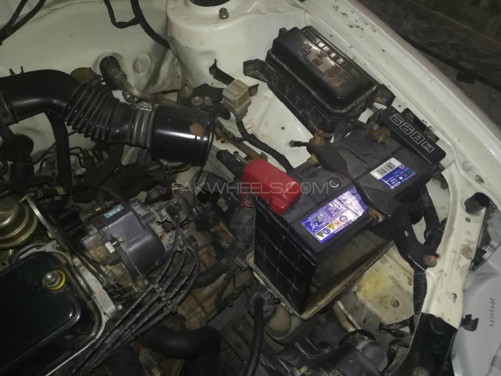 ٹویوٹا کرولا 2001 for Sale in نوشہرہ ٹویوٹا کرولا 2001 for Sale in نوشہرہ Image-15