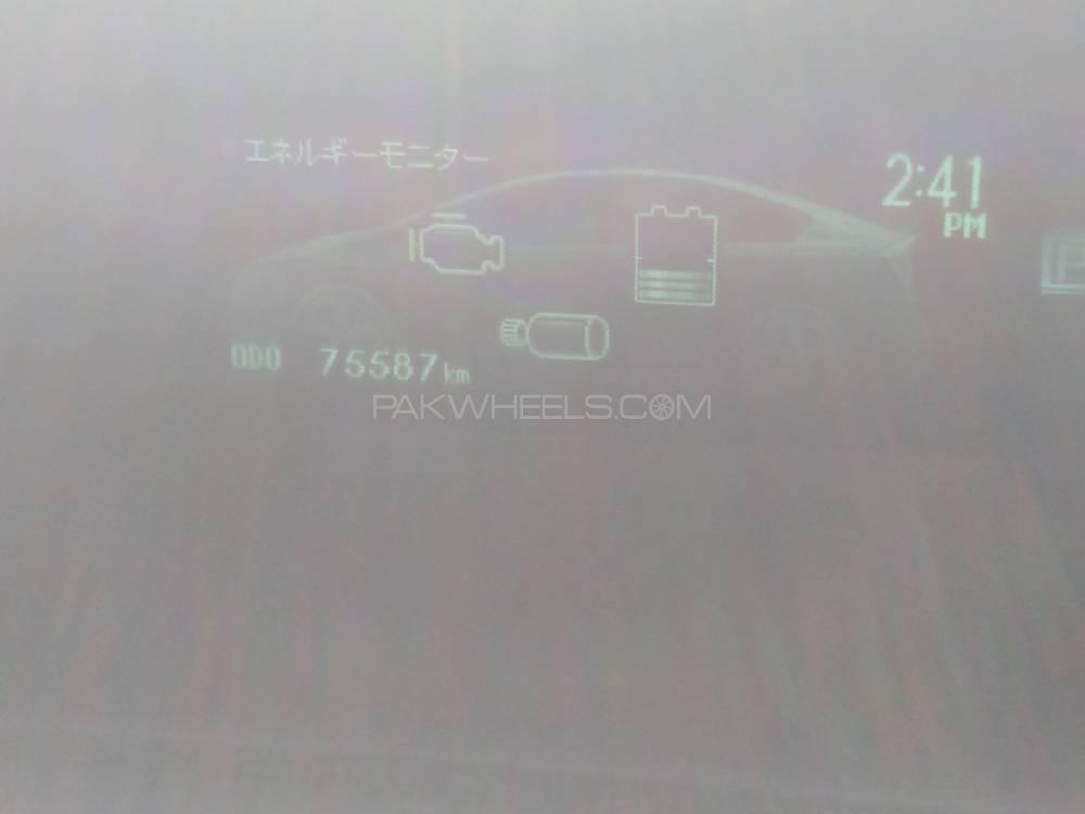 Toyota Prius 2014 for Sale in Karachi Toyota Prius 2014 for Sale in Karachi Image-6