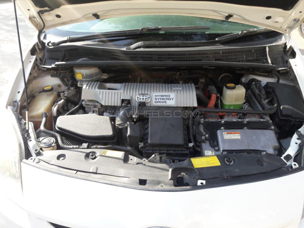 Toyota Prius 2011 for Sale in Islamabad Toyota Prius 2011 for Sale in Islamabad Image-8