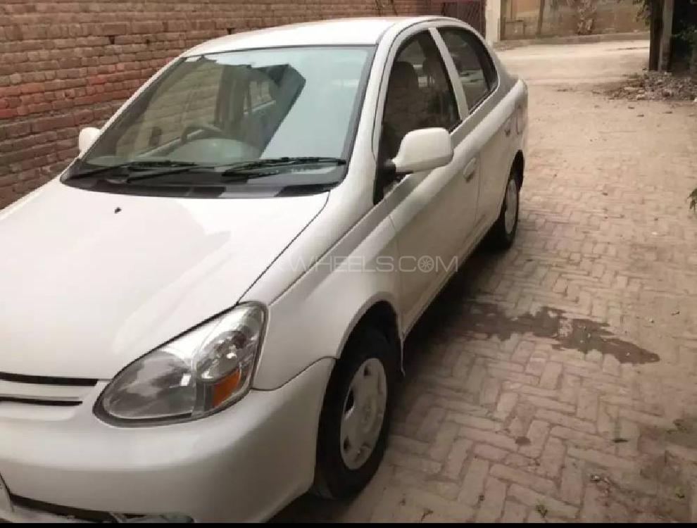Toyota Platz 2003 for Sale in Peshawar Image-1