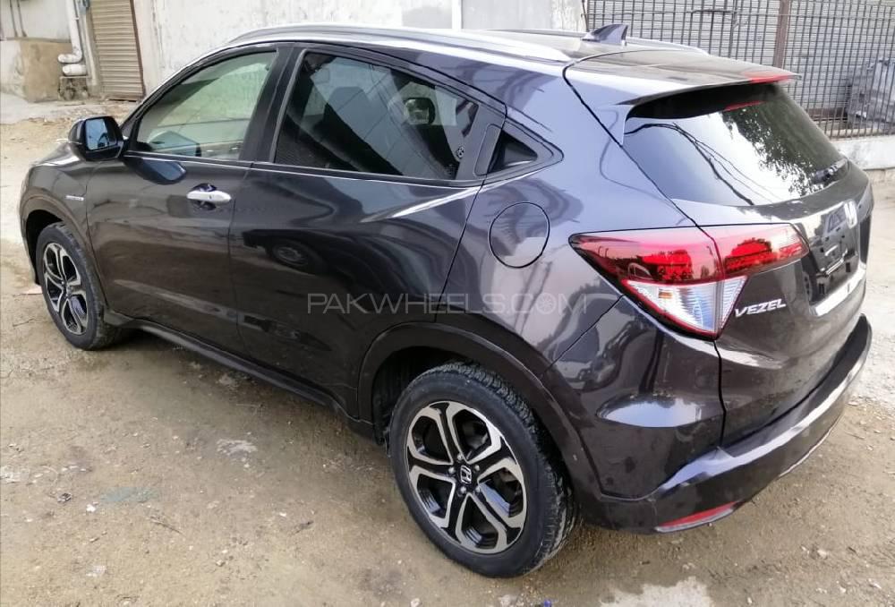 Honda Vezel 2014 for Sale in Karachi Honda Vezel 2014 for Sale in Karachi Image-5