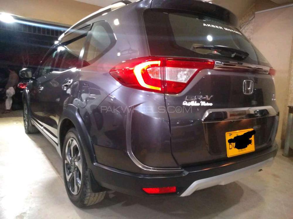 Honda BR-V 2017 for Sale in Karachi Honda BR-V 2017 for Sale in Karachi Image-8