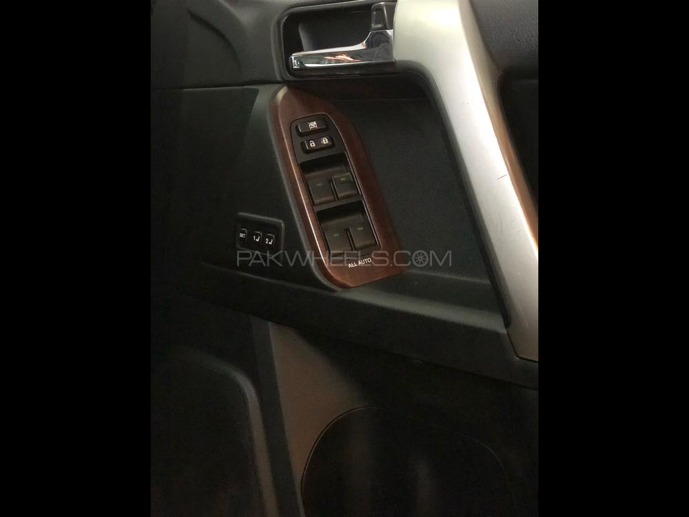 Toyota Prado 2013 for Sale in Islamabad Toyota Prado 2013 for Sale in Islamabad Image-7