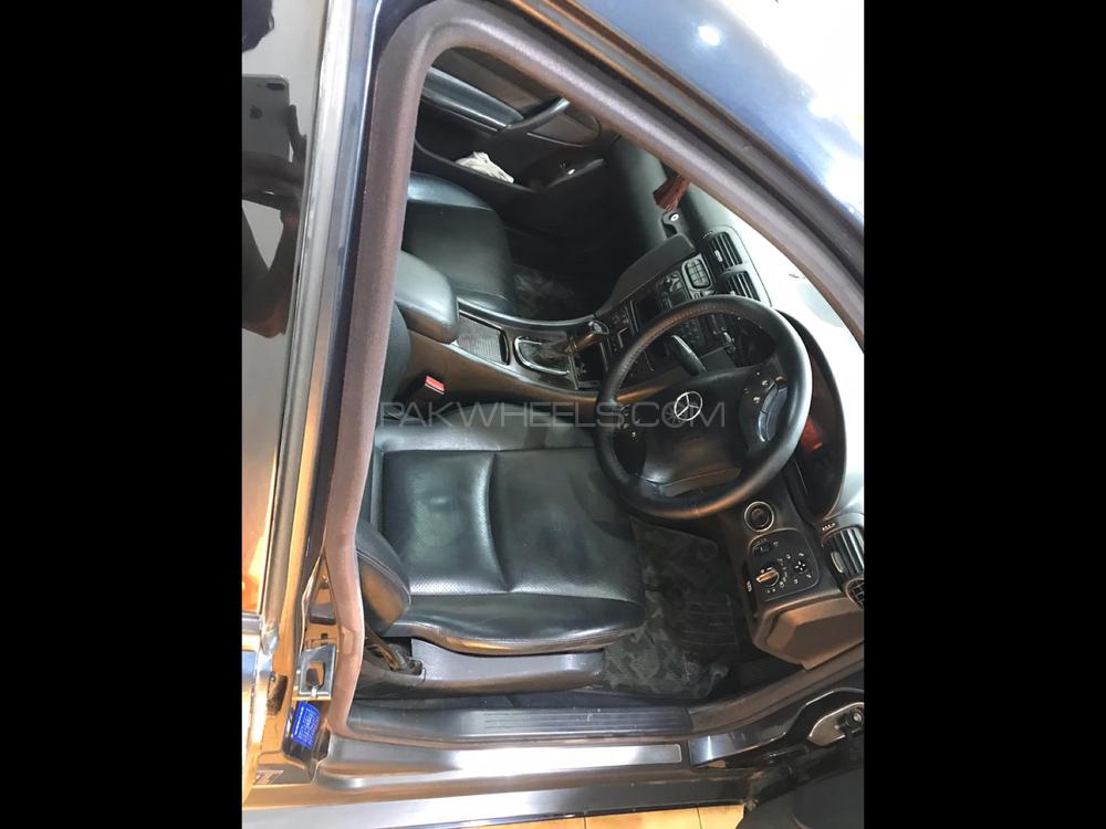 مرسڈیز بینز سی کلاس 2003 for Sale in فیصل آباد مرسڈیز بینز سی کلاس 2003 for Sale in فیصل آباد Image-8