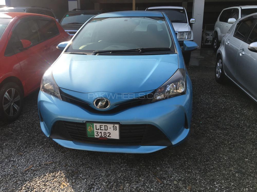 Toyota Vitz 2014 for Sale in Attock Image-1