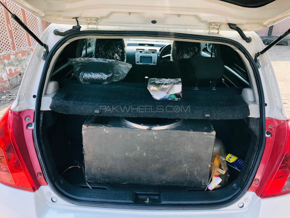 Suzuki Swift 2016 for Sale in Sialkot Suzuki Swift 2016 for Sale in Sialkot Image-9