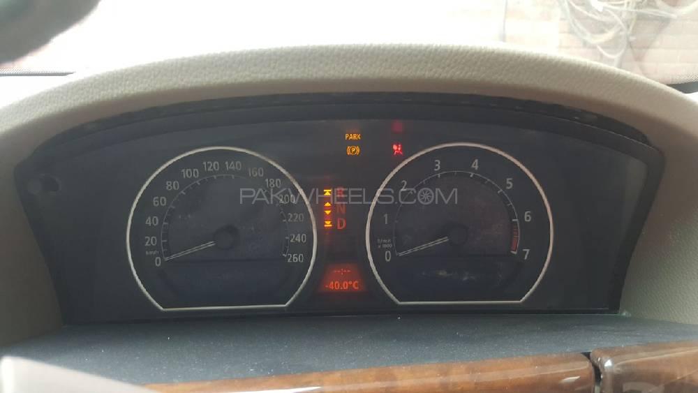 BMW 7 Series 2003 for Sale in Lahore BMW 7 Series 2003 for Sale in Lahore Image-10