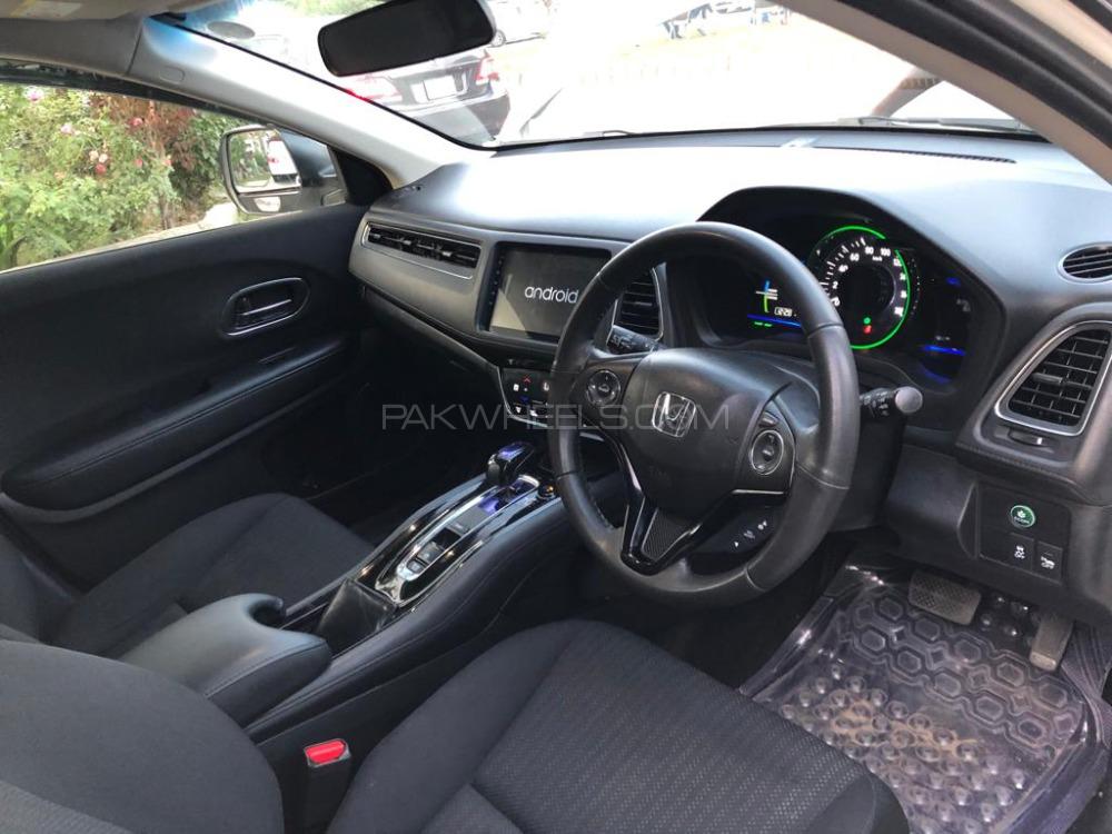 Honda Vezel 2014 for Sale in Islamabad Honda Vezel 2014 for Sale in Islamabad Image-9