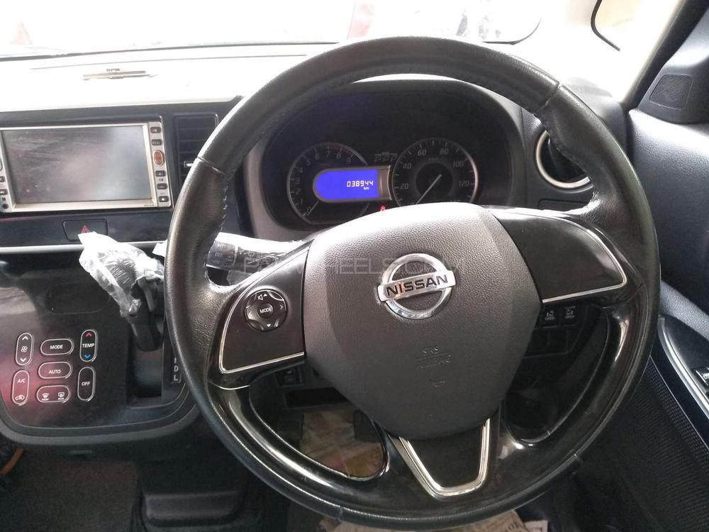 Nissan Roox 2015 for Sale in Karachi Nissan Roox 2015 for Sale in Karachi Image-4