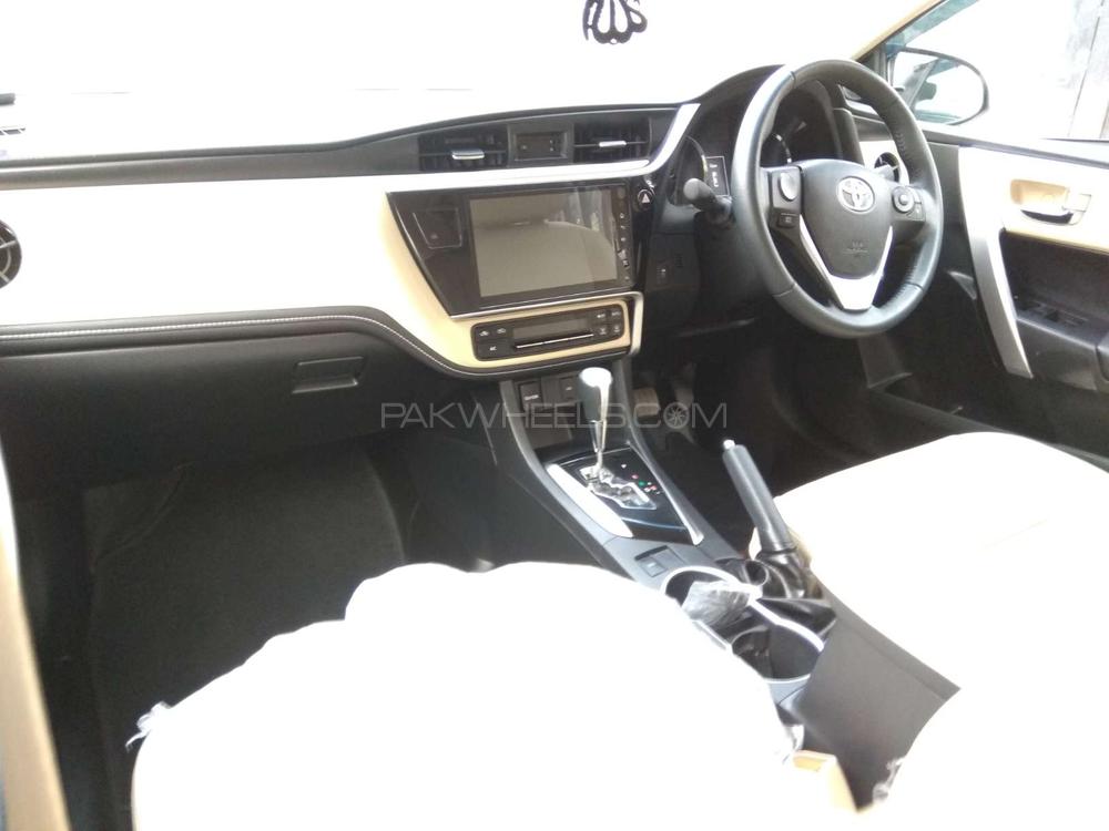 Toyota Corolla 2018 for Sale in Lahore Toyota Corolla 2018 for Sale in Lahore Image-10