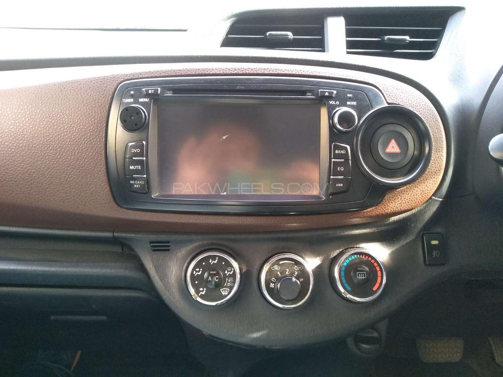 Toyota Vitz 2012 for Sale in Karachi Toyota Vitz 2012 for Sale in Karachi Image-5