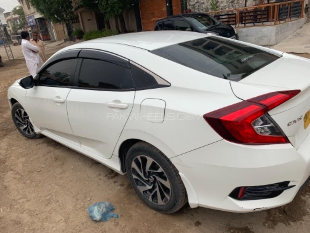 Honda Civic 2017 for Sale in Hyderabad Honda Civic 2017 for Sale in Hyderabad Image-2