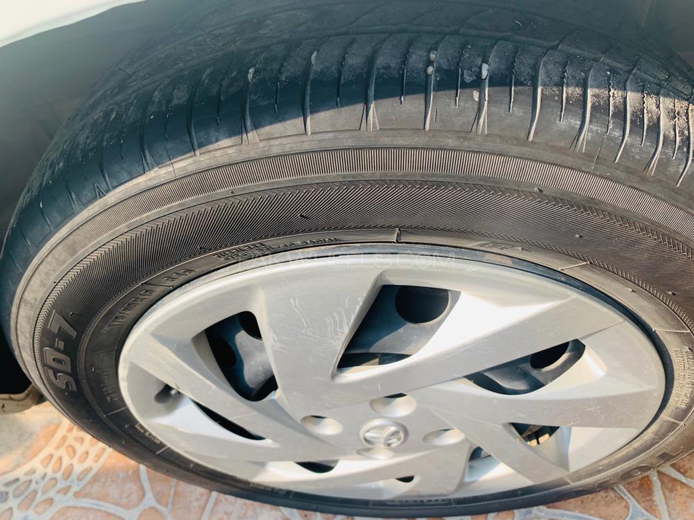 Toyota Aqua 2015 for Sale in Lahore Toyota Aqua 2015 for Sale in Lahore Image-9