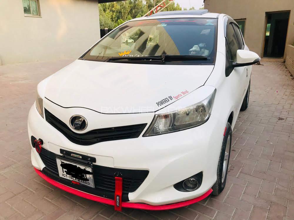 Toyota Vitz 2012 for Sale in Sadiqabad Toyota Vitz 2012 for Sale in Sadiqabad Image-4