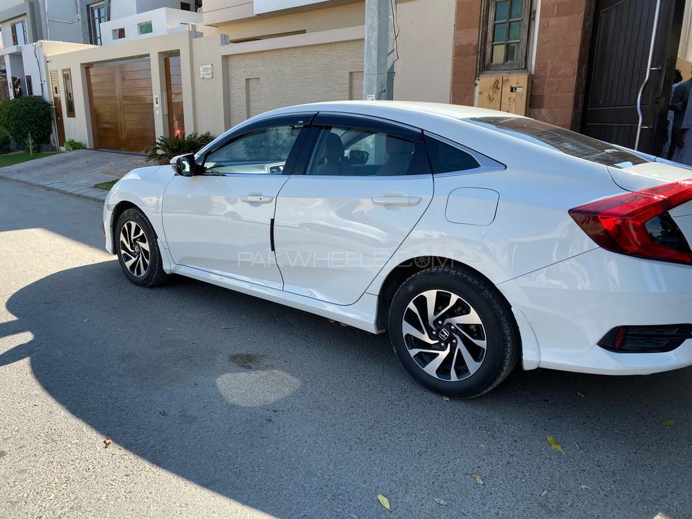 Honda Civic 2018 for Sale in Karachi Honda Civic 2018 for Sale in Karachi Image-4