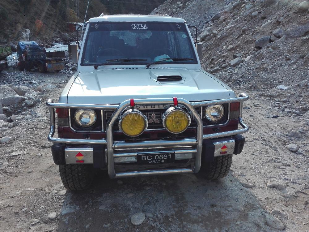 Mitsubishi Pajero 1990 for Sale in Muzaffarabad Mitsubishi Pajero 1990 for Sale in Muzaffarabad Image-11