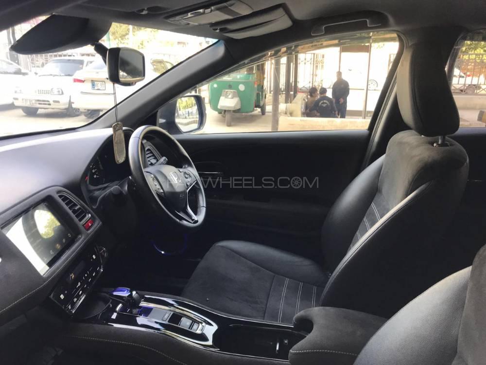 Honda Vezel 2017 for Sale in Islamabad Honda Vezel 2017 for Sale in Islamabad Image-9
