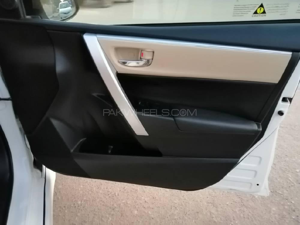 Toyota Corolla 2018 for Sale in Karachi Toyota Corolla 2018 for Sale in Karachi Image-16