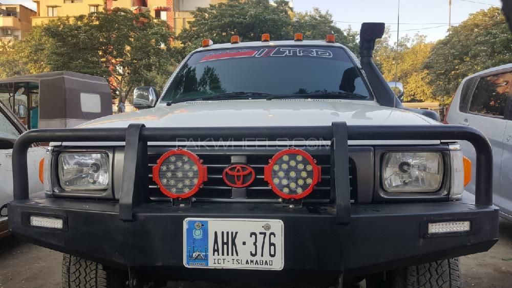 Toyota Hilux 1991 for Sale in Karachi Image-1