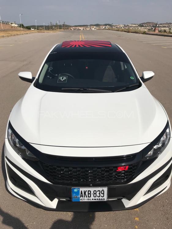 Honda Civic - 2018  Honda Civic - 2018  Image-5