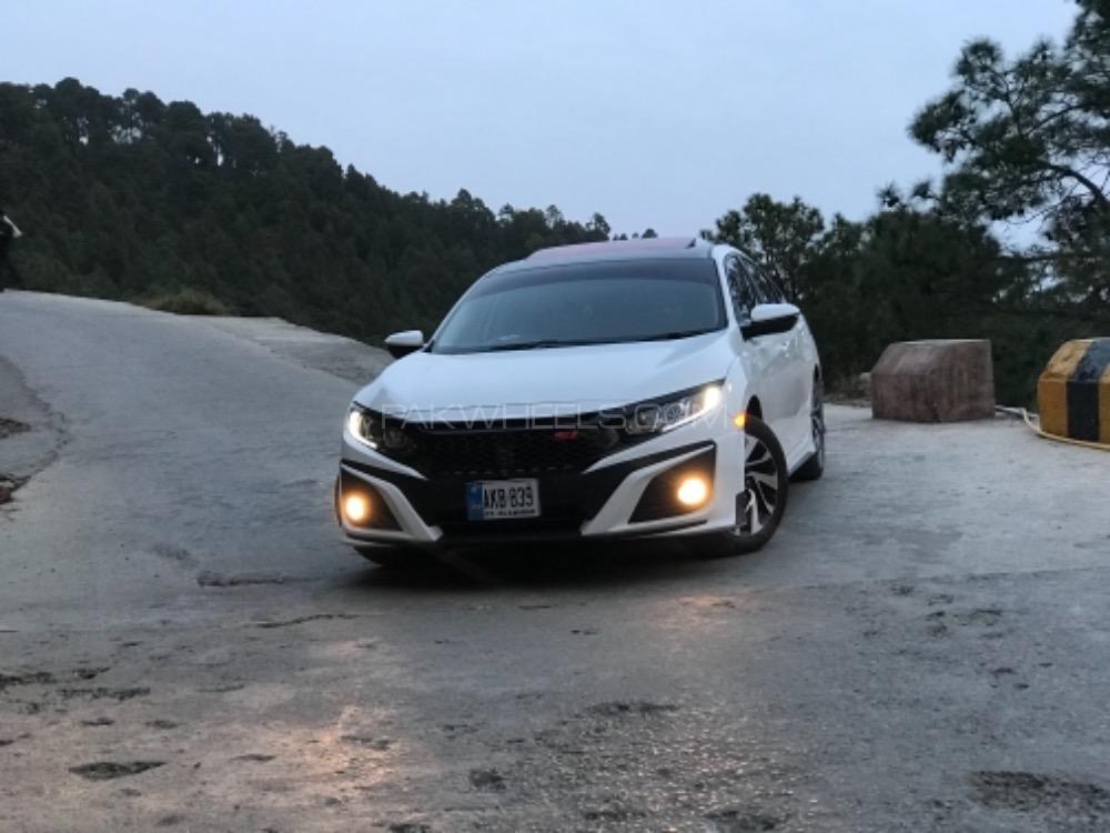 Honda Civic - 2018  Honda Civic - 2018  Image-10