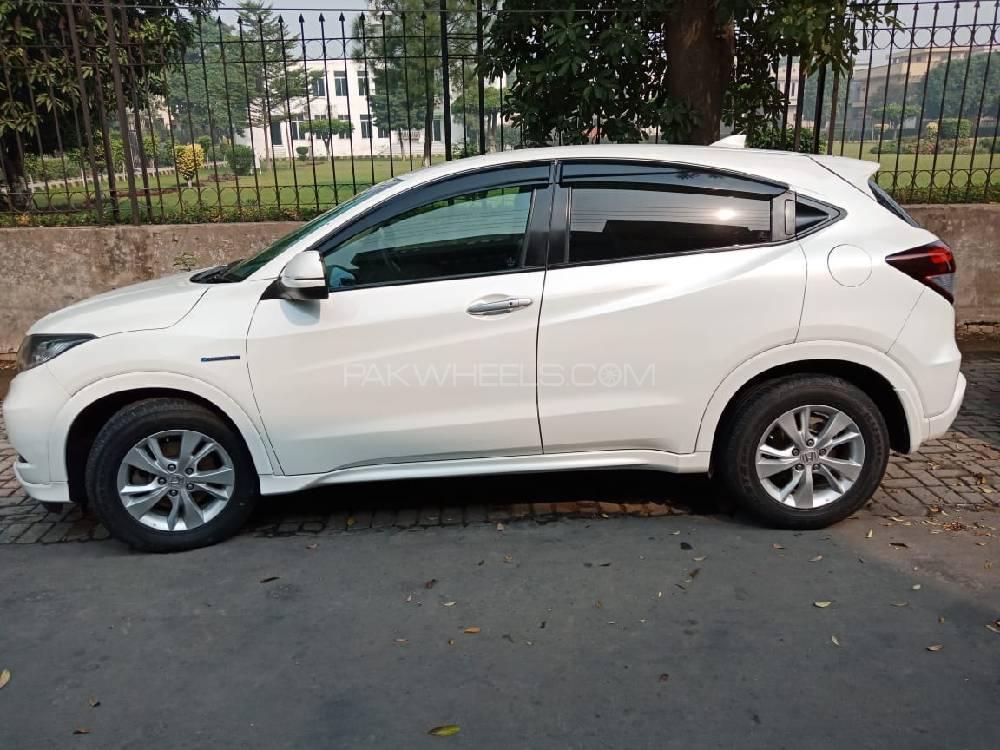 Honda Vezel 2014 for Sale in Gujranwala Image-1