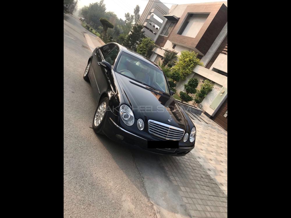Mercedes Benz E Class 2003 for Sale in Sahiwal Mercedes Benz E Class 2003 for Sale in Sahiwal Image-2