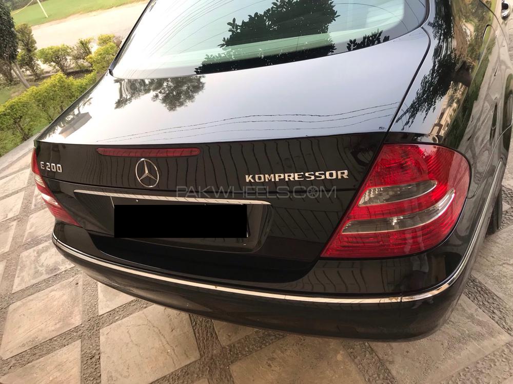 Mercedes Benz E Class 2003 for Sale in Sahiwal Mercedes Benz E Class 2003 for Sale in Sahiwal Image-7