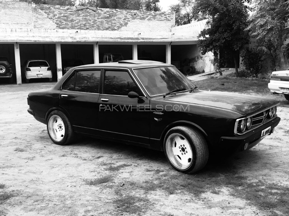 Toyota Corolla - 1973  Toyota Corolla - 1973  Image-4
