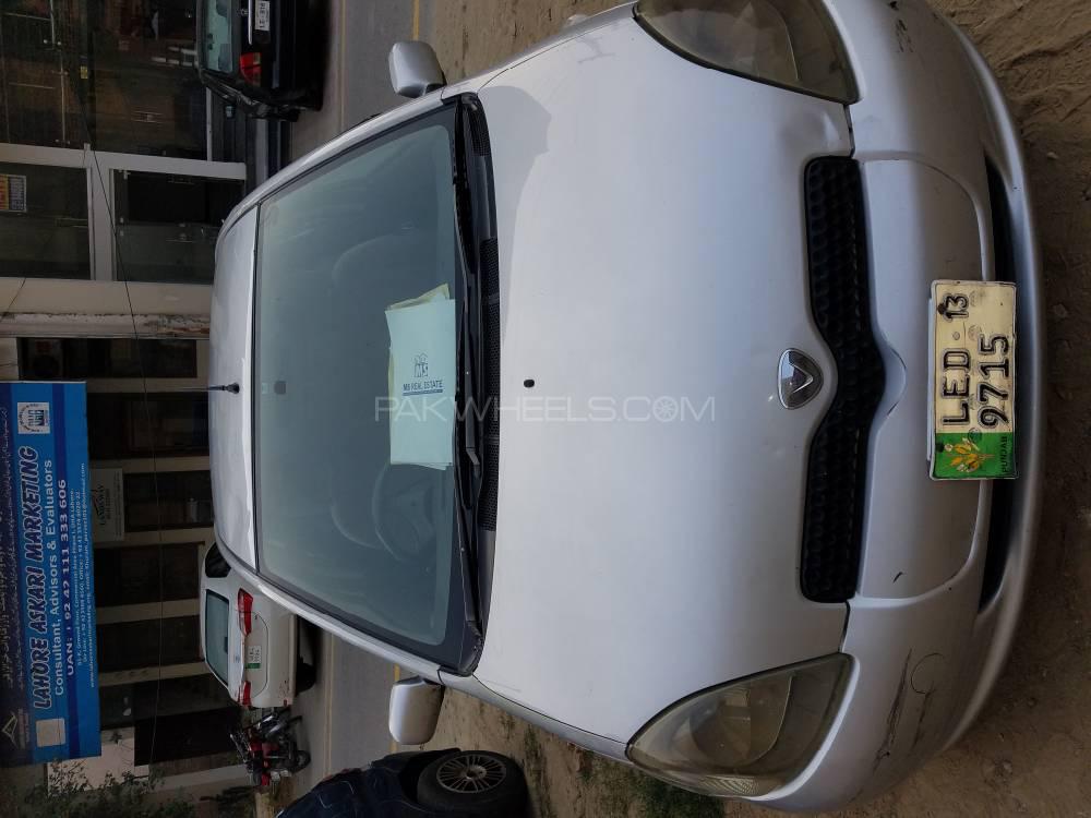 Toyota Vitz 2000 for Sale in Lahore Image-1