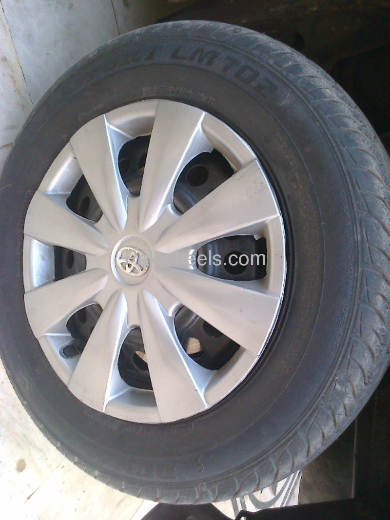 Toyota Corolla 2004 for Sale in Karachi Image-1