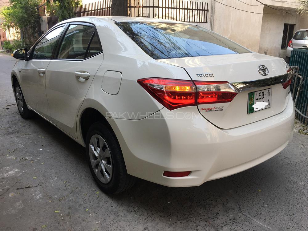 Toyota Corolla 2014 for Sale in Lahore Toyota Corolla 2014 for Sale in Lahore Image-3