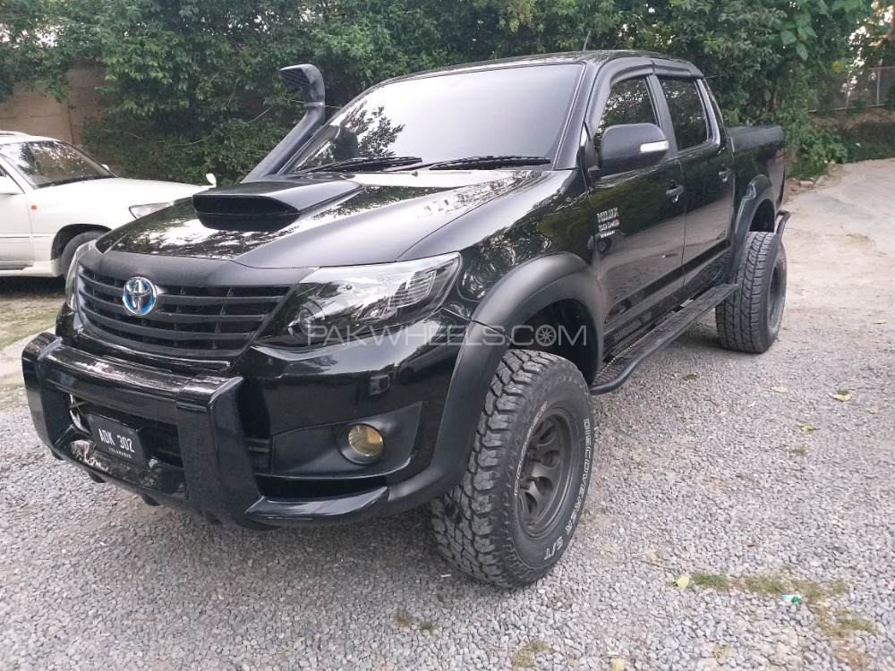 Toyota Hilux - 2010  Toyota Hilux - 2010  Image-4