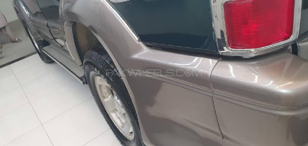 Toyota Prado 1996 for Sale in Multan Toyota Prado 1996 for Sale in Multan Image-12