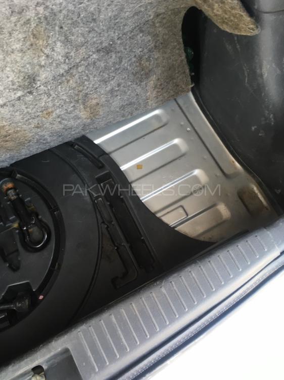 Toyota Vitz 2000 for Sale in Peshawar Toyota Vitz 2000 for Sale in Peshawar Image-15