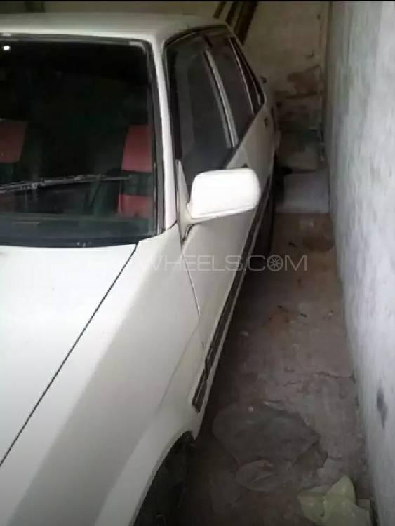 Toyota Corolla 1986 for Sale in Sambrial Image-1