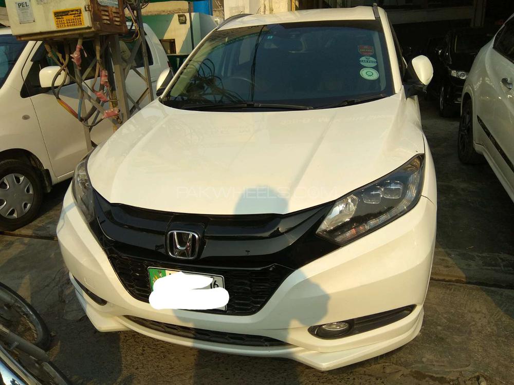 Used Honda Vezel For Sale At Hassan Motors Lahore Showroom