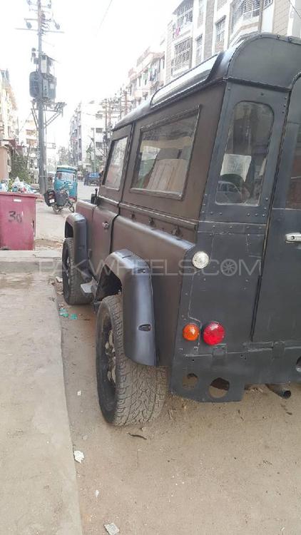 Land Rover Defender 1960 for Sale in Karachi Land Rover Defender 1960 for Sale in Karachi Image-3