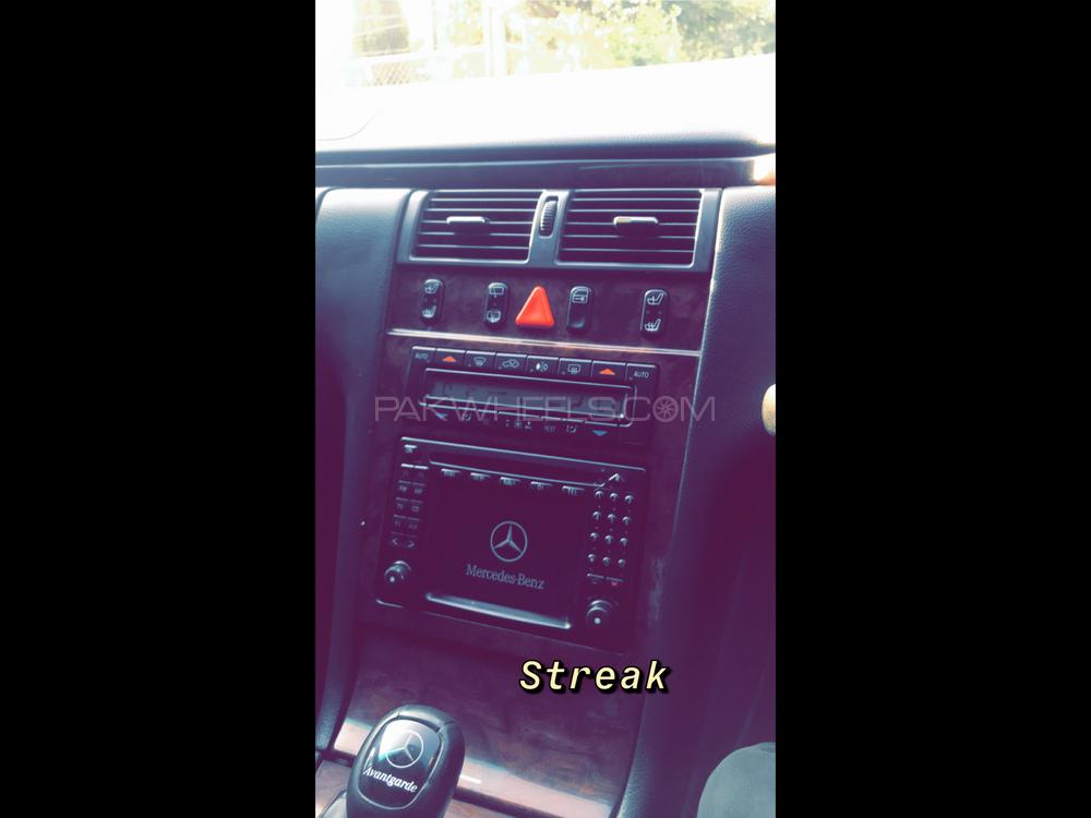 Mercedes Benz E Class 2001 for Sale in Islamabad Mercedes Benz E Class 2001 for Sale in Islamabad Image-8