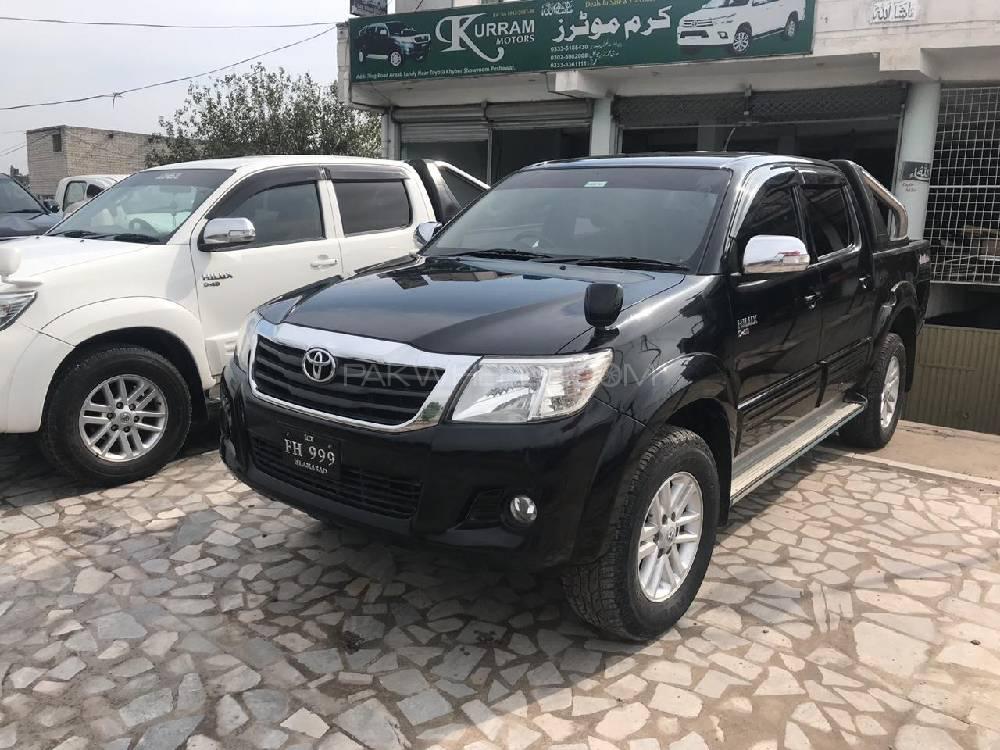 Toyota Hilux 2015 for Sale in Peshawar Toyota Hilux 2015 for Sale in Peshawar Image-4