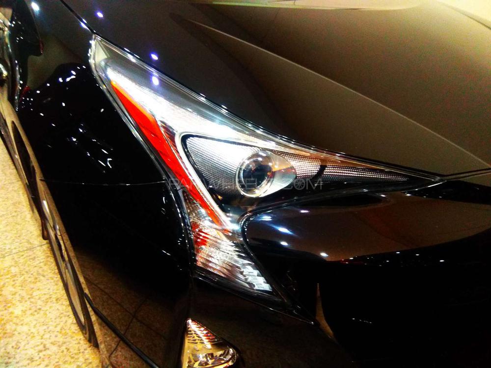 Toyota Prius 2016 for Sale in Lahore Toyota Prius 2016 for Sale in Lahore Image-11