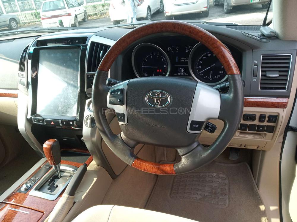 Toyota Land Cruiser 2012 for Sale in Islamabad Toyota Land Cruiser 2012 for Sale in Islamabad Image-9